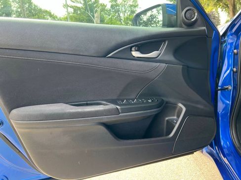 Used 2019 Honda Insight EX image 10