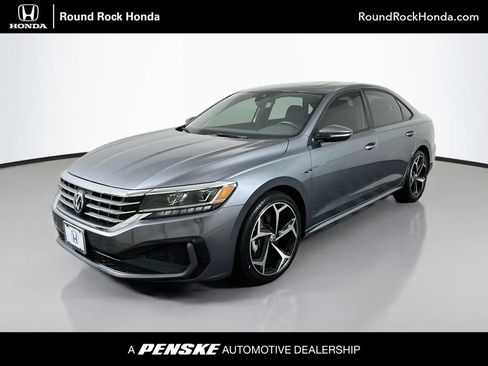 Used 2022 Volkswagen Passat 2.0T R-Line FWD image 1