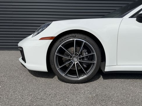 Certified 2022 Porsche 911 Carrera RWD image 12
