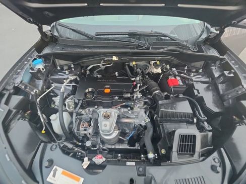 Certified 2024 Honda HR-V LX image 11