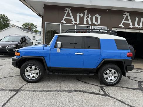 Used 2007 Toyota FJ Cruiser 4WD image 5