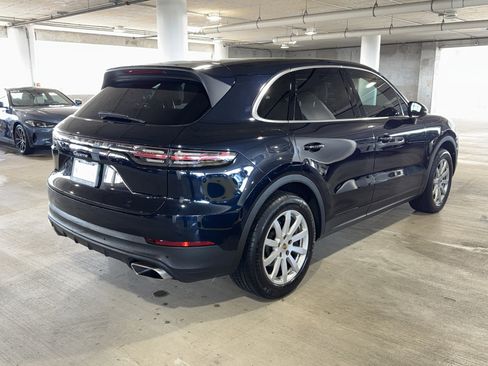 Used 2021 Porsche Cayenne image 8