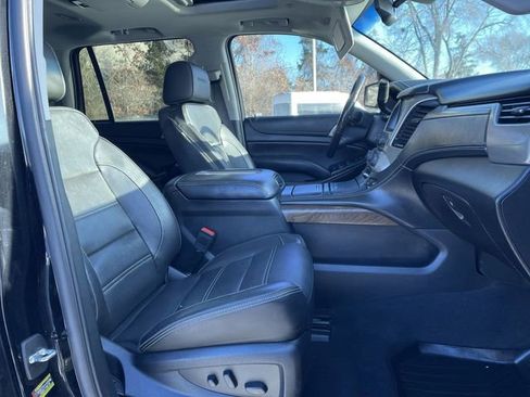 Used 2019 GMC Yukon Denali image 30