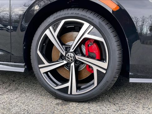 New 2026 Volkswagen GTI SE image 8
