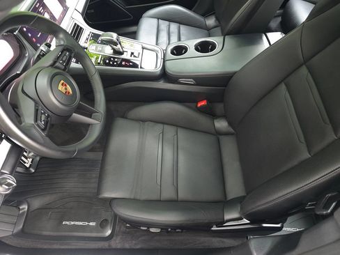 Used 2023 Porsche Panamera 4 Platinum Edition w/ Assistance Package AWD/4WD image 10