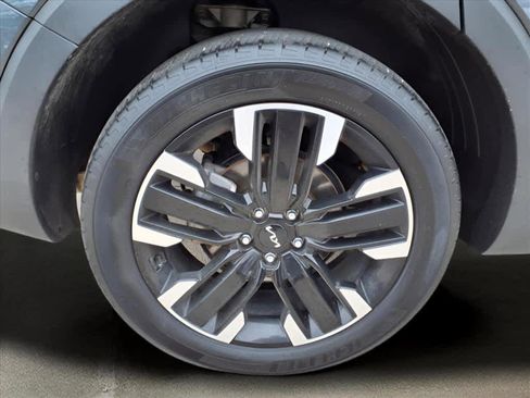 Used 2024 Kia Telluride SX image 7