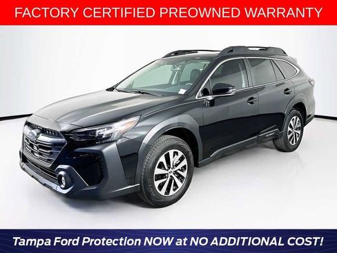 Used 2025 Subaru Outback Premium AWD/4WD image 1