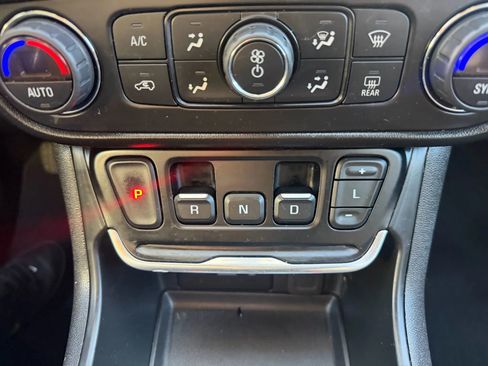 Used 2021 GMC Terrain SLE w/ Driver Convenience Package image 20