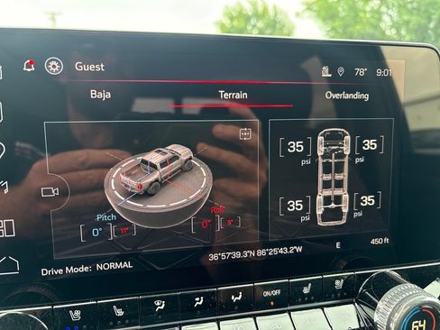 New 2026 GMC Canyon Denali AWD/4WD image 38