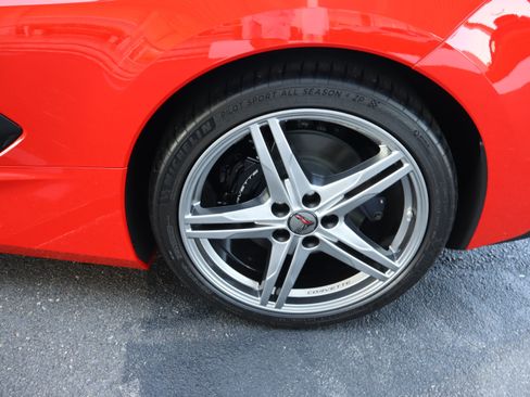 Used 2026 Chevrolet Corvette Stingray Coupe w/ 1LT RWD image 37