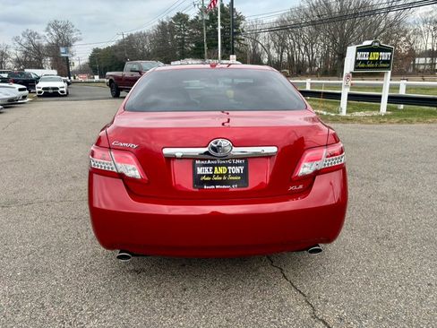 Used 2011 Toyota Camry LE image 7