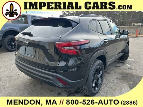 New 2026 Chevrolet Trax LT w/ Driver Confidence Package FWD image 12