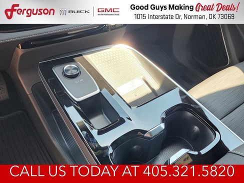 New 2026 Buick Enclave Sport Touring w/ Super Cruise Package FWD image 32