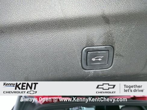 Used 2021 Chevrolet Tahoe Z71 w/ Z71 Signature Package image 8