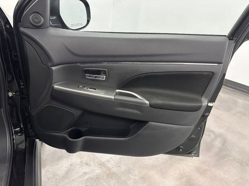 Used 2019 Mitsubishi Outlander Sport ES image 41