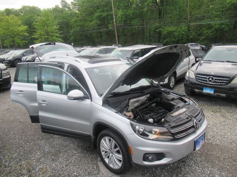 Used 2013 Volkswagen Tiguan SE image 7