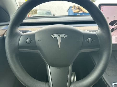Used 2023 Tesla Model Y Performance AWD/4WD image 23