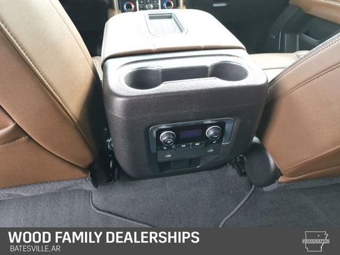 Used 2021 Chevrolet Suburban High Country w/ Premium Package image 21