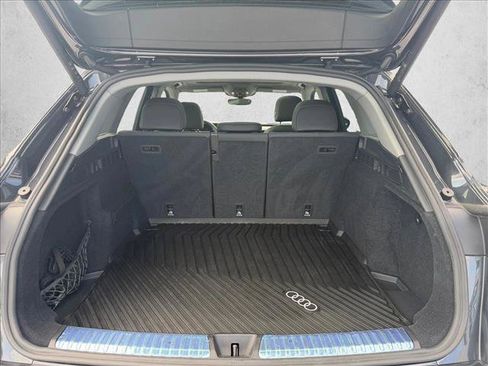 Used 2025 Audi Q5 Premium AWD/4WD image 6
