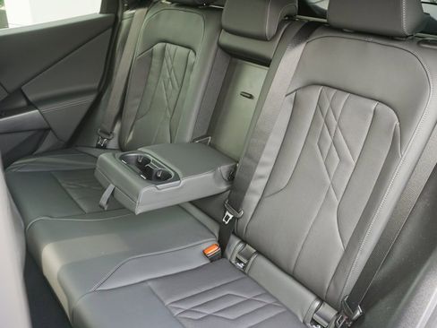 Used 2026 BMW X3 xDrive30 w/ Convenience Package image 11