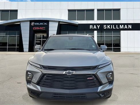 Used 2023 Chevrolet Blazer RS w/ Driver Confidence II Package image 2