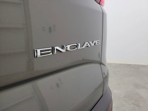 Used 2019 Buick Enclave Essence image 8