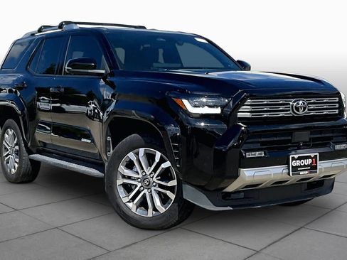 Used 2025 Toyota 4Runner Limited AWD/4WD image 3