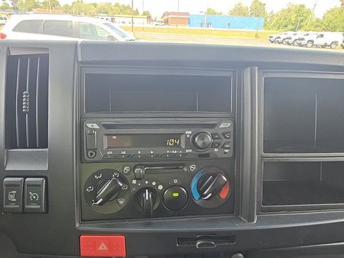 Used 2024 Chevrolet Low Cab Forward image 16