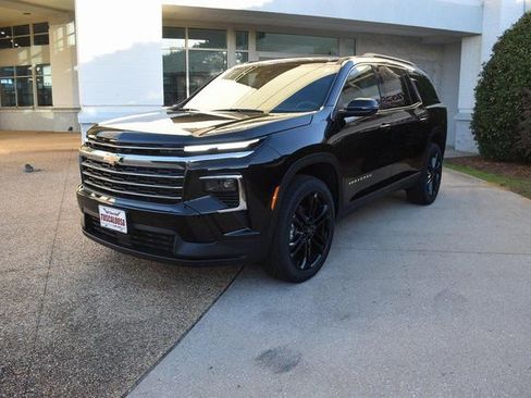 New 2026 Chevrolet Traverse LT w/ Driver Confidence Package image 5