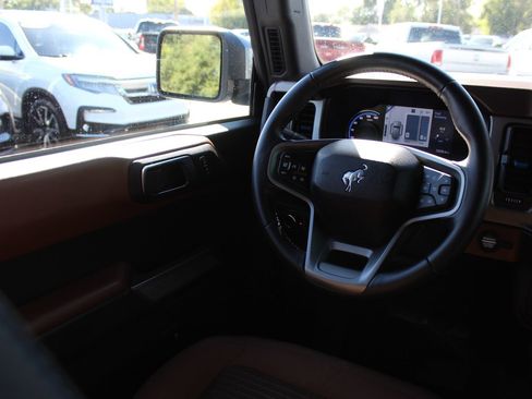 Used 2022 Ford Bronco Outer Banks image 8