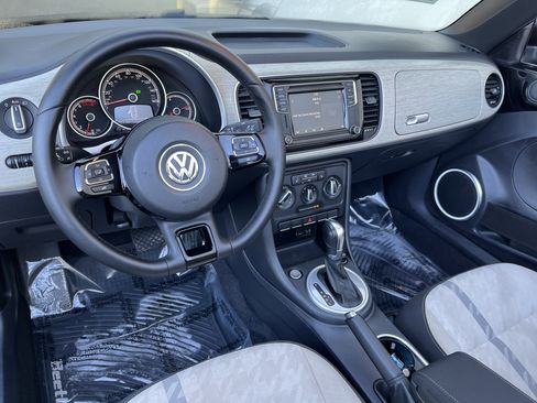 Used 2018 Volkswagen Beetle 2.0T Coast w/ Coast Lighting Package image 15