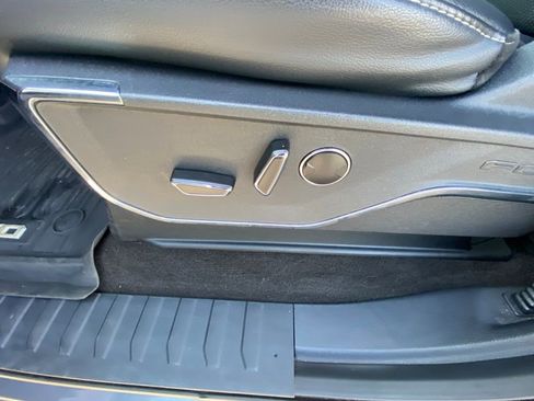 Certified 2022 Ford F150 Lariat w/ Equipment Group 502A High image 10