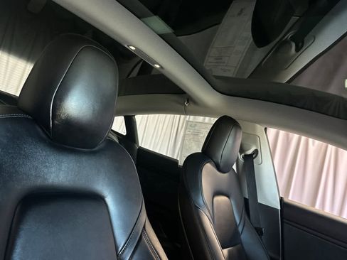 Used 2020 Tesla Model 3 Standard Range Plus RWD image 19