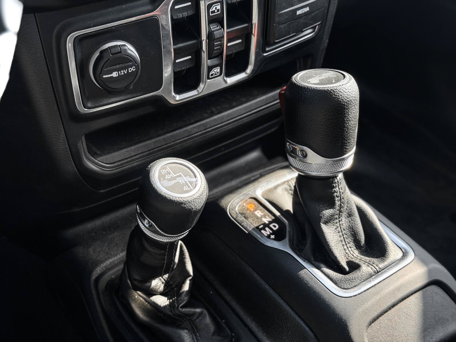 Used 2023 Jeep Wrangler Unlimited Sport AWD/4WD image 22