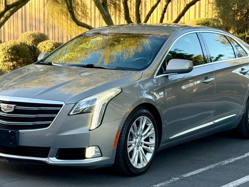 Used 2019 Cadillac XTS Luxury image 3