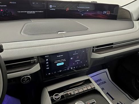 New 2025 Lincoln Navigator L Black Label image 17