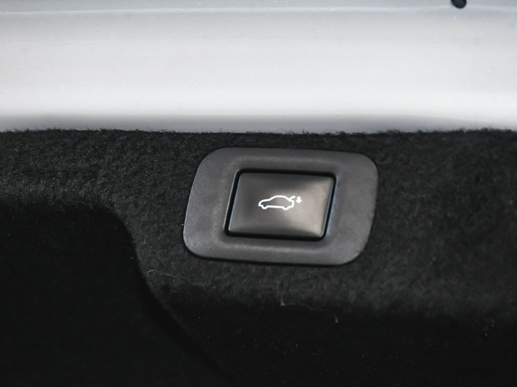 Used 2022 Lexus LS 500h AWD w/ Luxury Package image 75