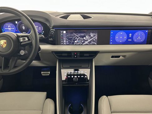 Used 2025 Porsche Macan 4S Electric image 22