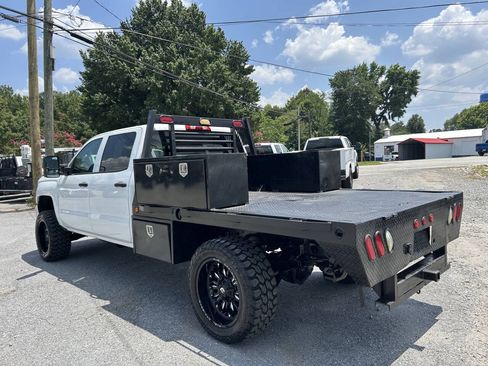 Used 2015 Chevrolet Silverado 3500 W/T w/ WT Convenience Package AWD/4WD image 9