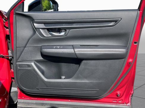Used 2025 Honda CR-V Sport image 22