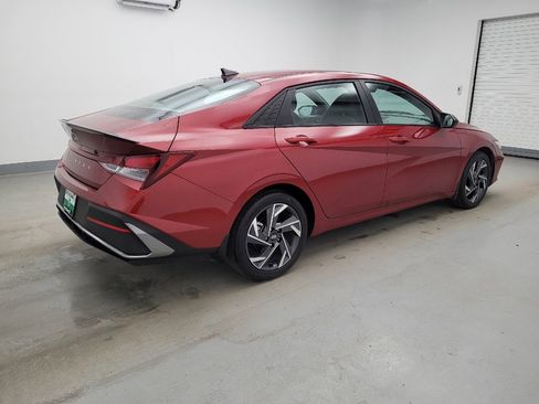 Used 2025 Hyundai Elantra Sport image 10