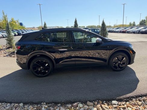 New 2025 Volkswagen ID.4 Pro S AWD/4WD image 6