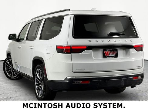 Used 2022 Jeep Wagoneer Series III w/ Premium Group I AWD/4WD image 4