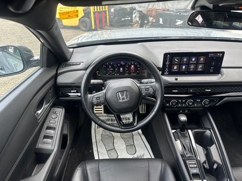 Used 2023 Honda Accord Sport image 23