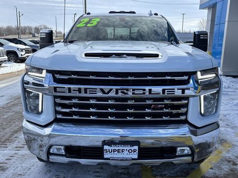 Used 2023 Chevrolet Silverado 3500 LTZ w/ LTZ Convenience Package image 9