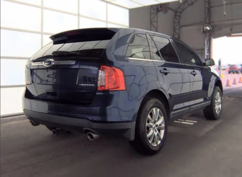 Used 2011 Ford Edge Limited FWD image 2
