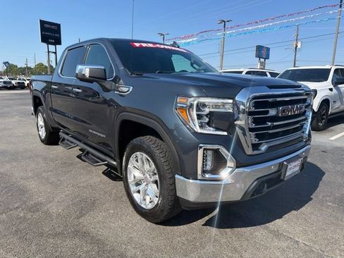 Used 2022 GMC Sierra 1500 SLT AWD/4WD image 3