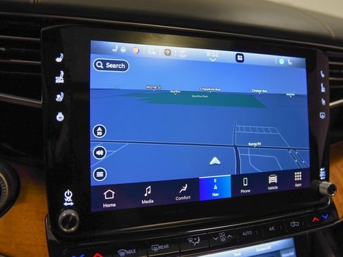 Used 2022 Jeep Grand Wagoneer Series II w/ Premium Group II image 4