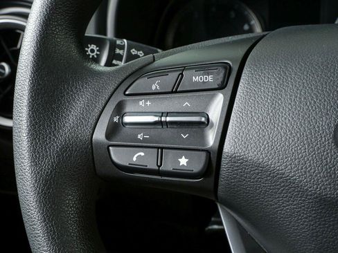Used 2023 Hyundai Kona SEL AWD/4WD image 10