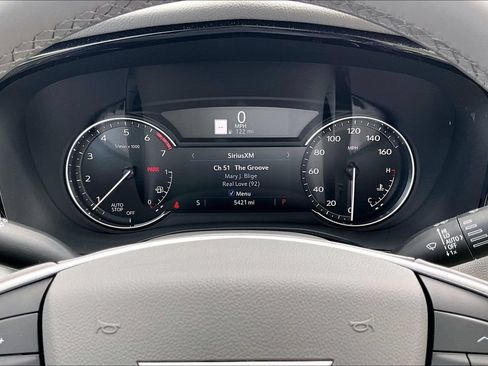 Used 2025 Cadillac XT5 Premium Luxury FWD image 13